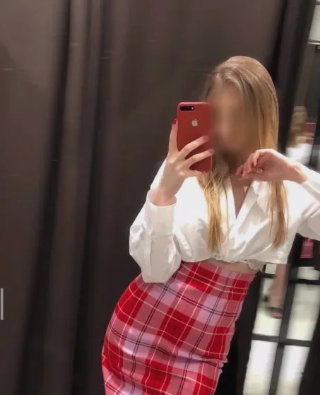Erisa, 24 anni